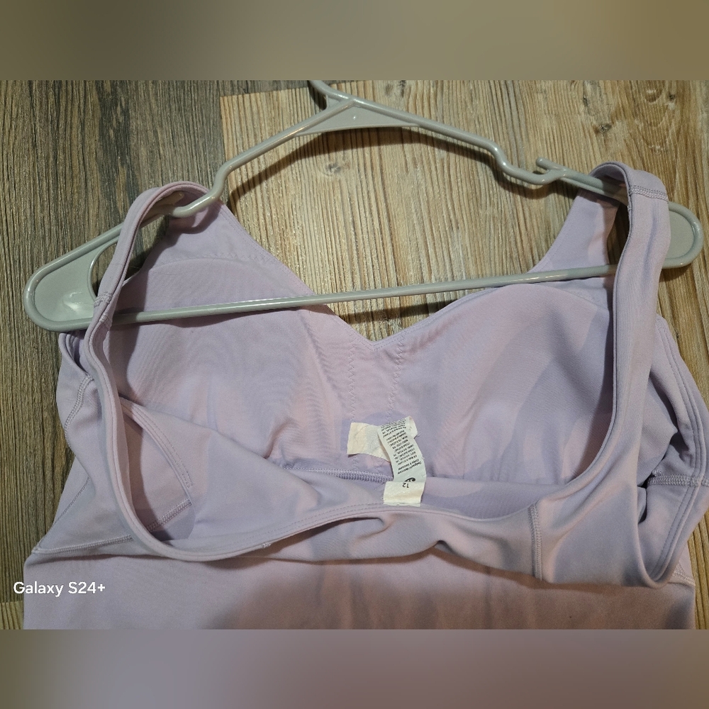 Lululemon Athletica Light Purple Crop Top - Picture 12 of 15